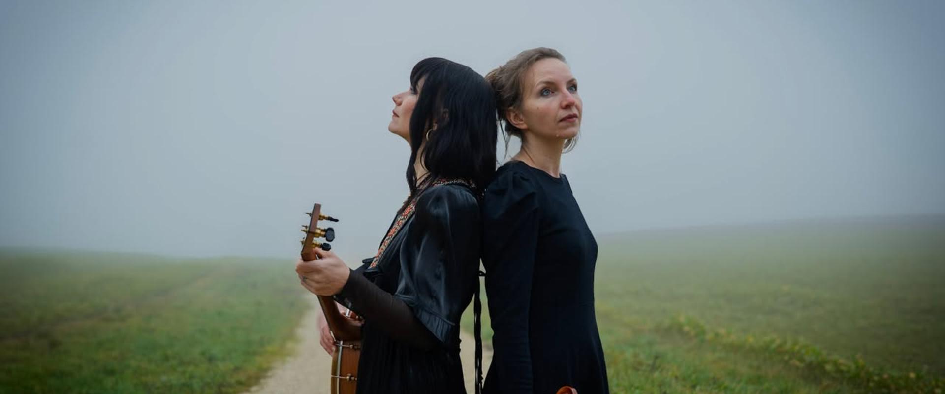 ADAYA & URSULA SUCHANEK (CH)